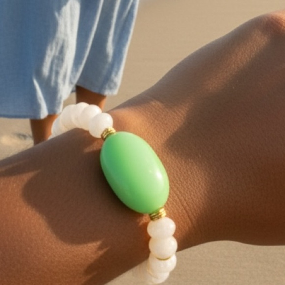 HAND CRAFTED NATURAL CALCITE & AMAZONITE GEMSTONE STRETCH BRACELET